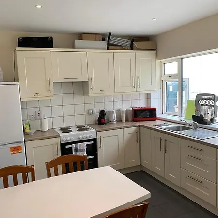 بيت ضيافة The Comfy سوردْسْ