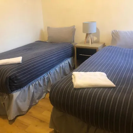The Comfy Guest house Swords