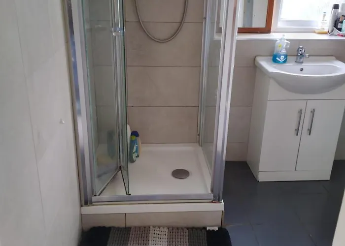 ゲストハウス The Comfy *